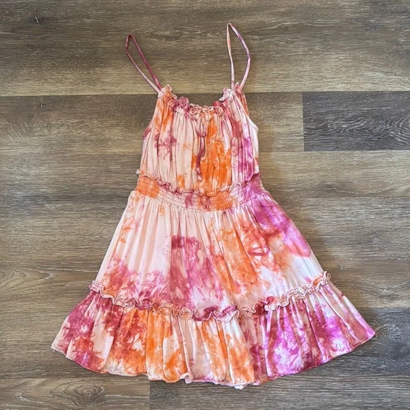 Tularosa Women's Pink and White Dress - Picture 1 of 7